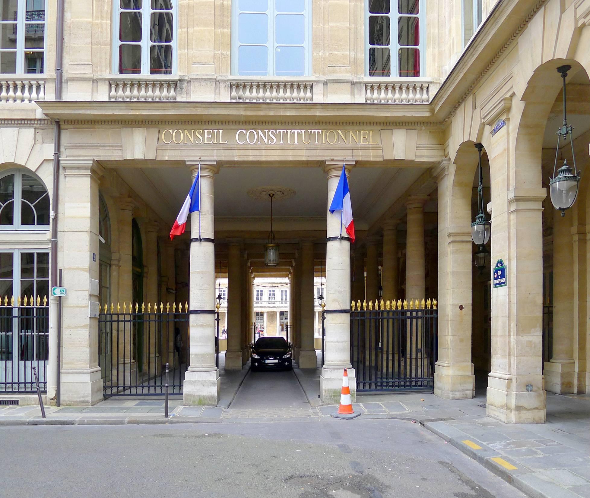 Le Conseil constitutionnel censure l'interdiction des réseaux sociaux pour les moins de 15 ans